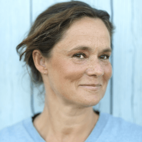 Пернилла Аугуст