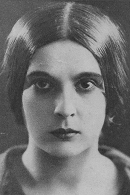 Юлия Солнцева