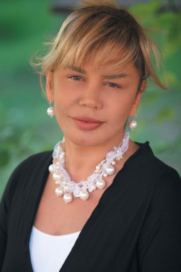 Сезен Аксу