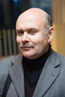 Сергей Овчаров