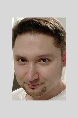 Дмитрий Ларионов