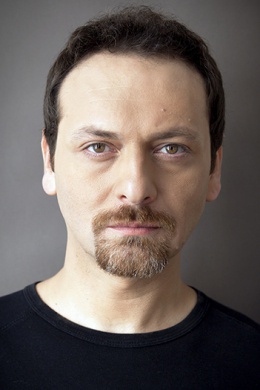 Деврим Оздер Акин