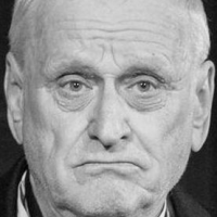 Лев Елисеев