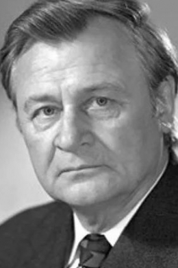 Михаил Постников