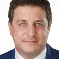 Мэттью Родс