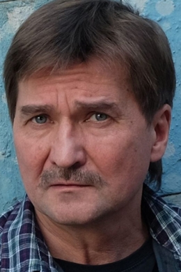 Юрий Бутусов