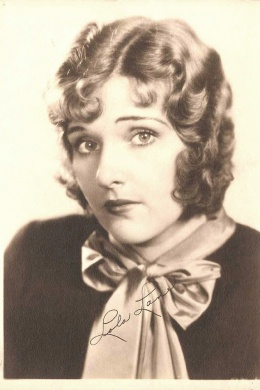 Лола Лэйн