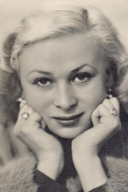 Валентина Серова
