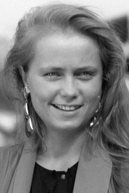 Анна Майхер