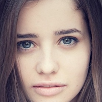 Холли Эрл