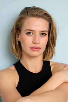 Камилла Стоппс