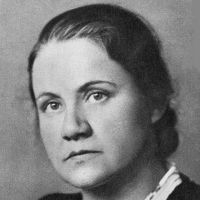 Вера Попова