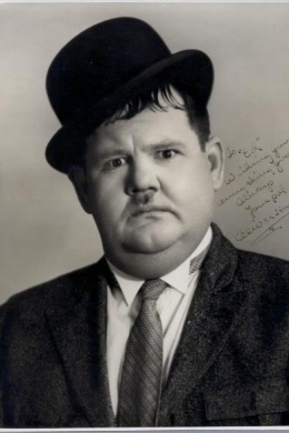 Оливер Харди