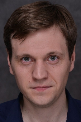 Евгений Петров