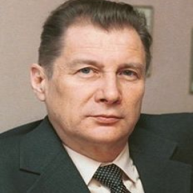 Андрей Эшпай