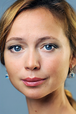 Елена Захарова