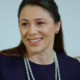 Эсра Демир Чобан