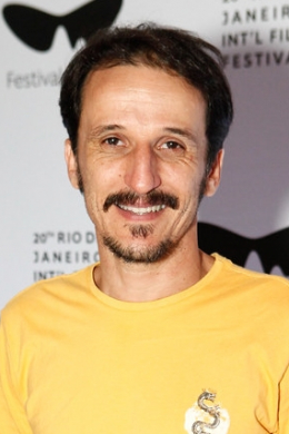 Демик Лопеш