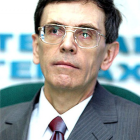 Анатолий Фоменко