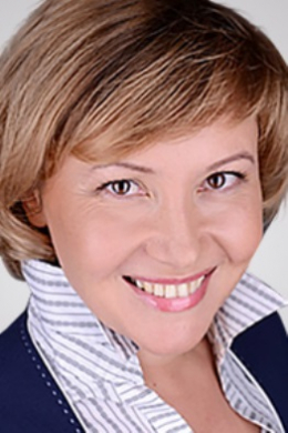 Анна Каракаева