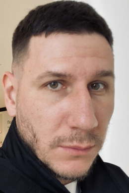 Юрий Бажутов