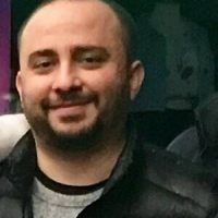 Бобак Эсфарджани