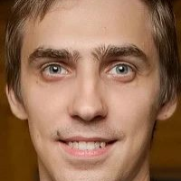 Денис Гуляр