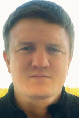 Дмитрий Непомнящих