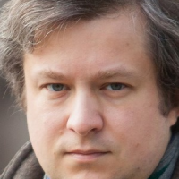 Антон Долин