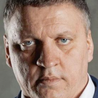 Александр Булатов