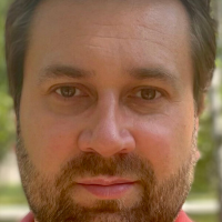 Антон Звездин