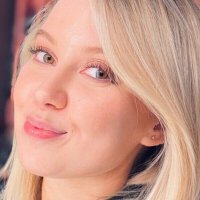 Карина Полкова