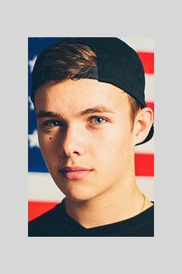 Адам Маджик