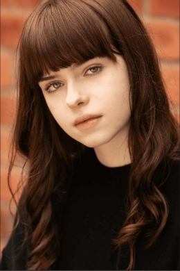 Тара Нора Генри