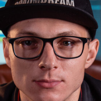 Дмитрий Никуленко