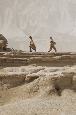 Трудно быть богом (сериал)